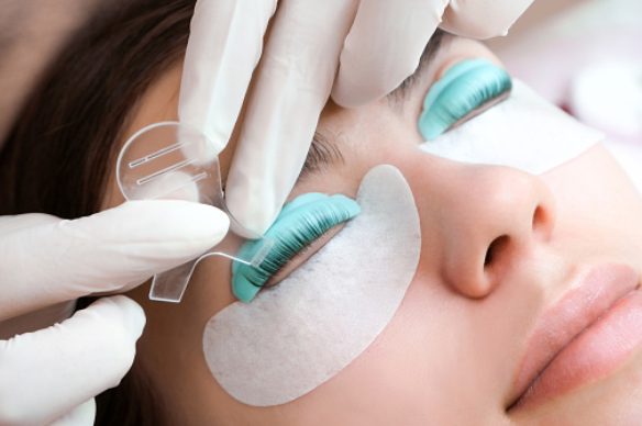 ¿LAS EXTENSIONES PARA PESTAÑAS SON UNA MODA O UNA TENDENCIA? 7 RAZONES POR LAS QUE SON TAN POPULARES