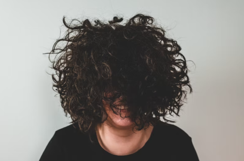 ¿CUÁL ES EL ANCHO DE TU CABELLO? - ¿Y POR QUÉ DEBERÍA IMPORTARTE?
